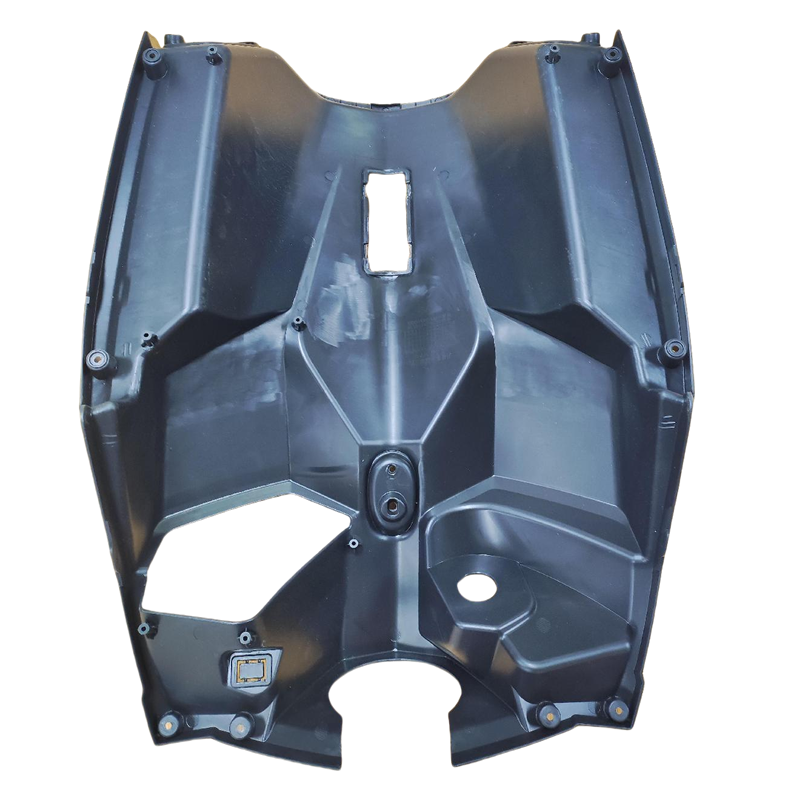 Front water deflector